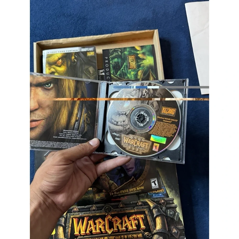 Vtg Warcraft III Battle Chest PC 2003 Big Box Blizzard Entertainment Game Extras